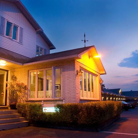 Motel Belle Riviere Saint-Jean-sur-Richelieu Dış mekan fotoğraf