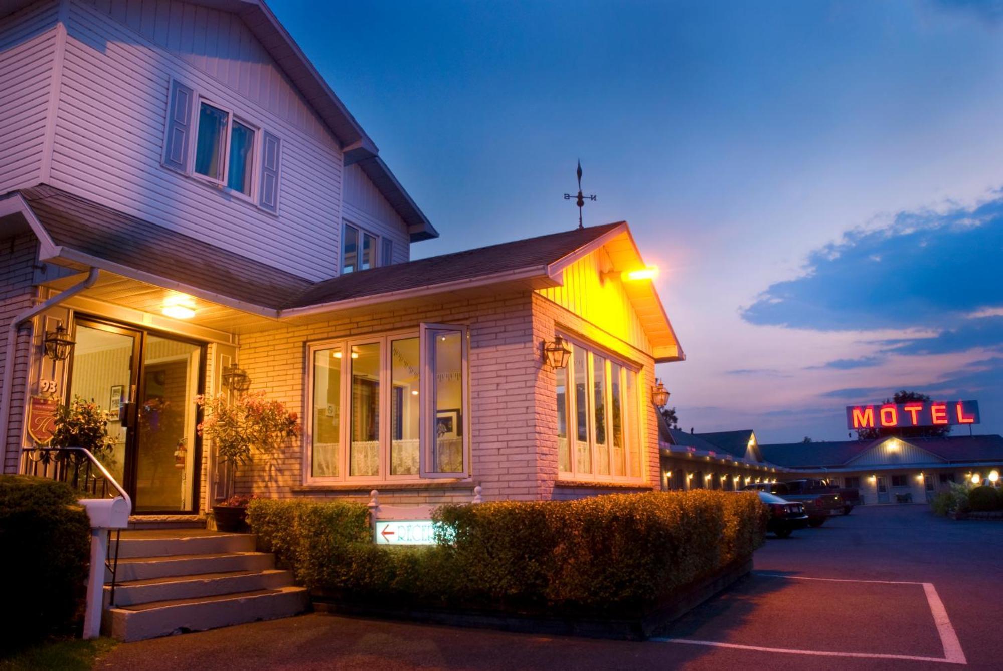 Motel Belle Riviere Saint-Jean-sur-Richelieu Dış mekan fotoğraf