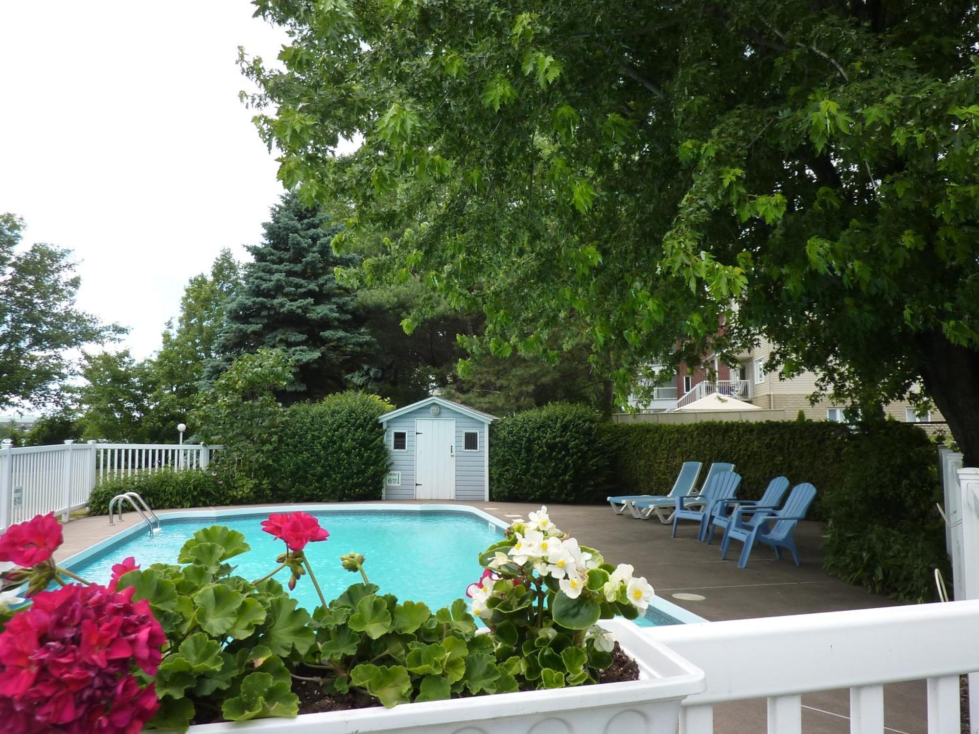 Motel Belle Riviere Saint-Jean-sur-Richelieu Dış mekan fotoğraf