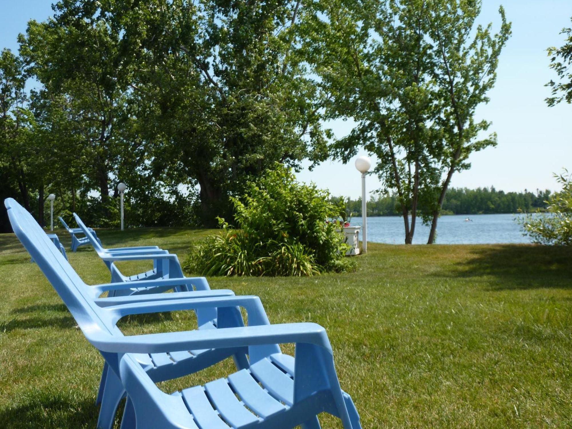 Motel Belle Riviere Saint-Jean-sur-Richelieu Dış mekan fotoğraf