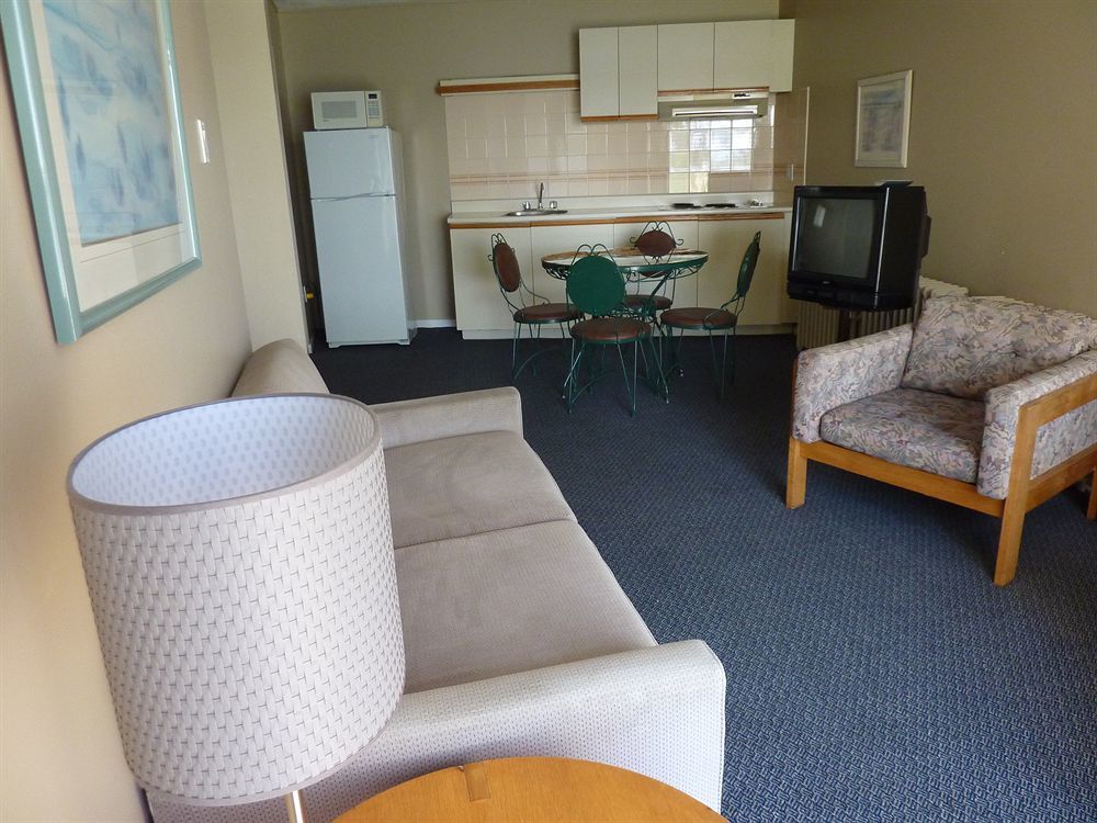 Motel Belle Riviere Saint-Jean-sur-Richelieu Dış mekan fotoğraf