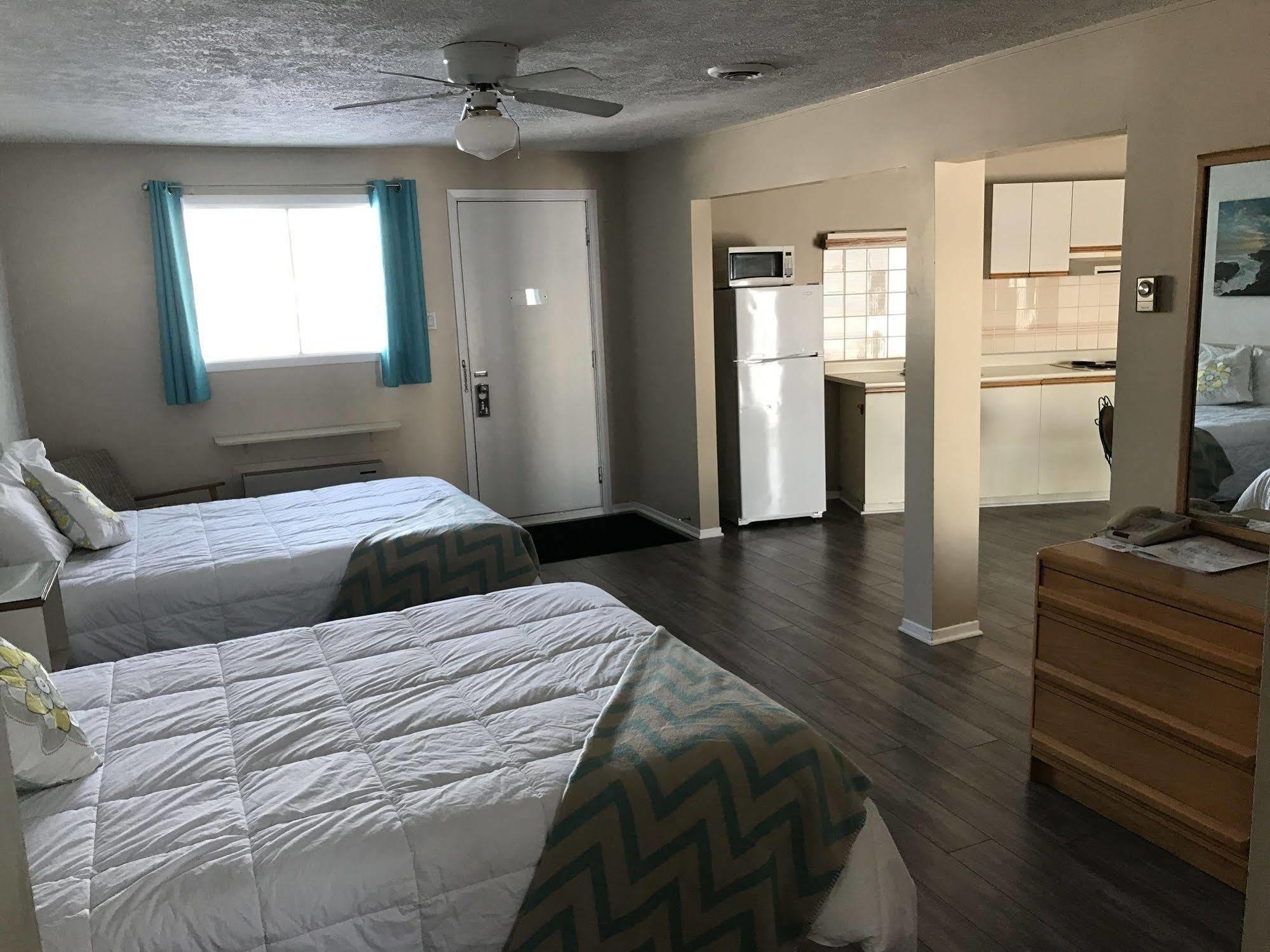 Motel Belle Riviere Saint-Jean-sur-Richelieu Dış mekan fotoğraf