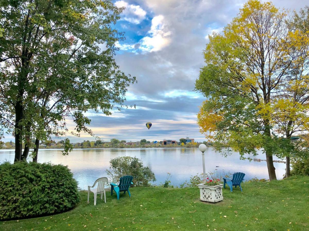 Motel Belle Riviere Saint-Jean-sur-Richelieu Dış mekan fotoğraf