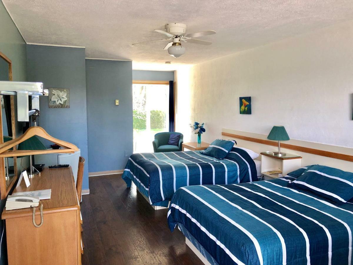 Motel Belle Riviere Saint-Jean-sur-Richelieu Dış mekan fotoğraf